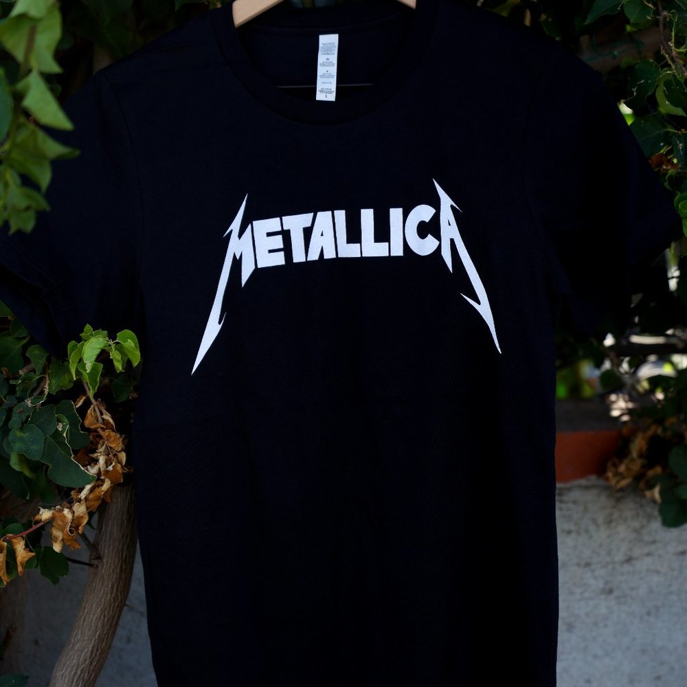 Custom Trendy Tees - image 1